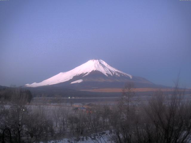 山中湖からの富士山
