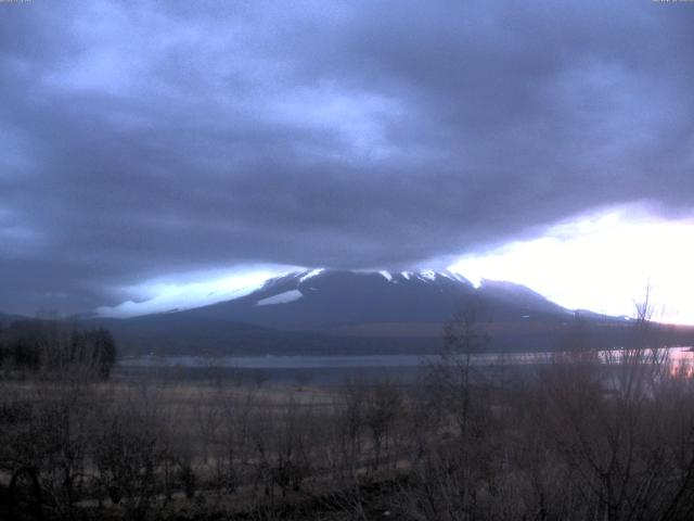 山中湖からの富士山