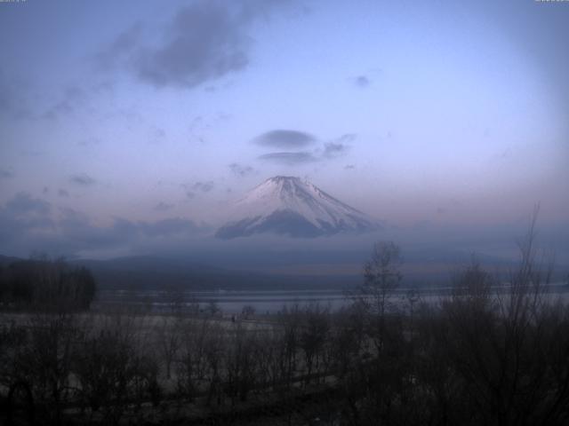 山中湖からの富士山
