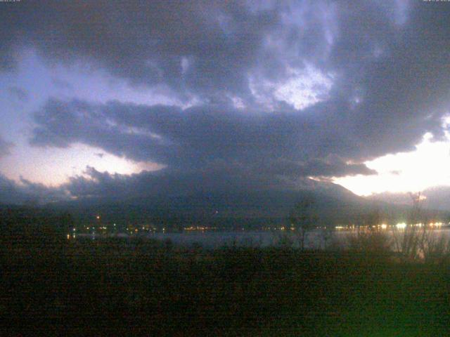 山中湖からの富士山