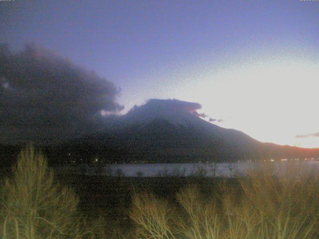 山中湖からの富士山