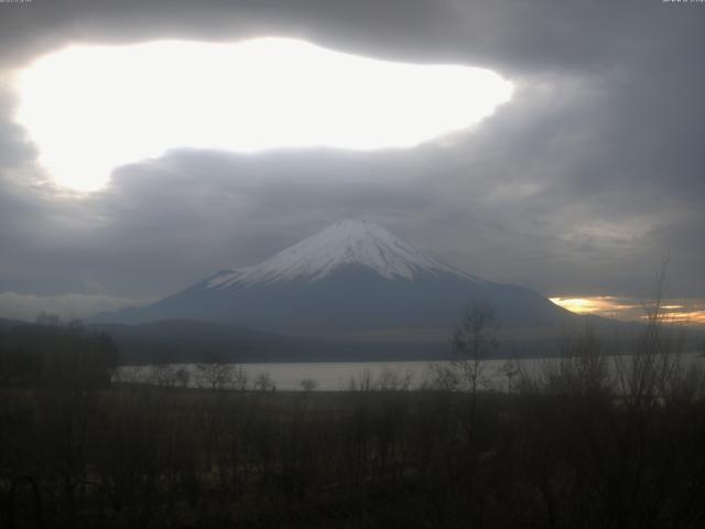 山中湖からの富士山
