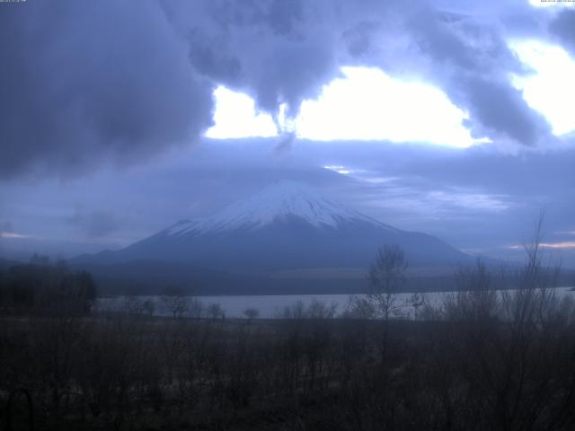 山中湖からの富士山