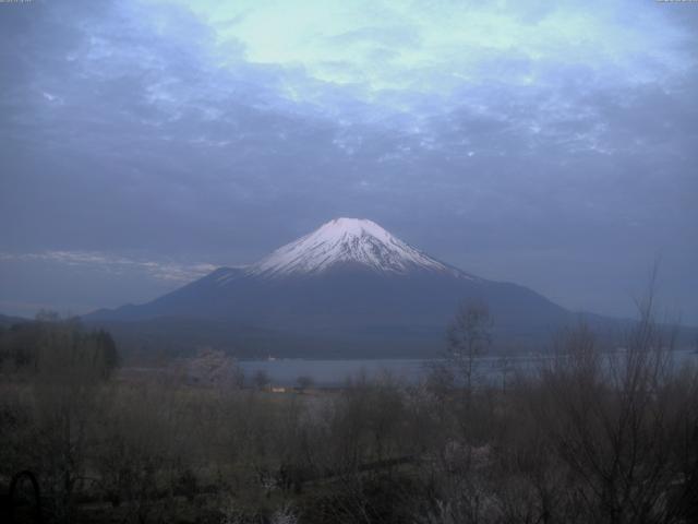 山中湖からの富士山