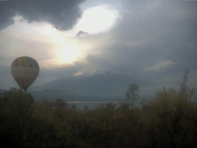 山中湖からの富士山