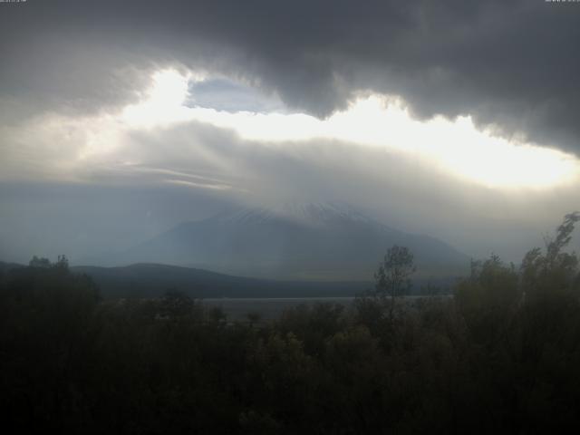 山中湖からの富士山