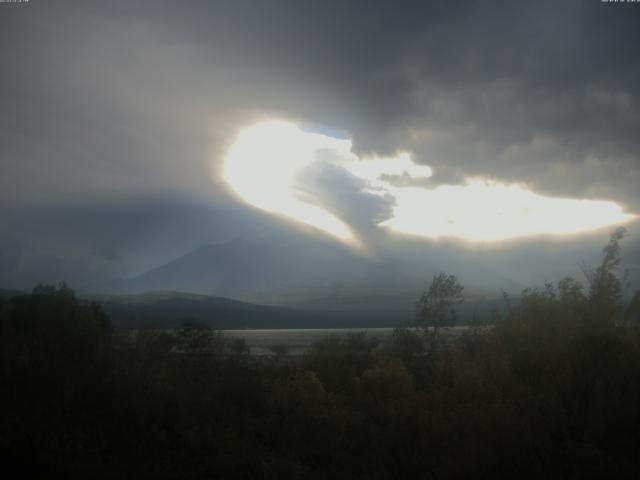 山中湖からの富士山