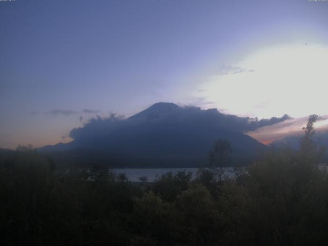 山中湖からの富士山