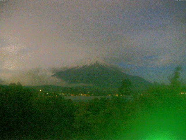 山中湖からの富士山