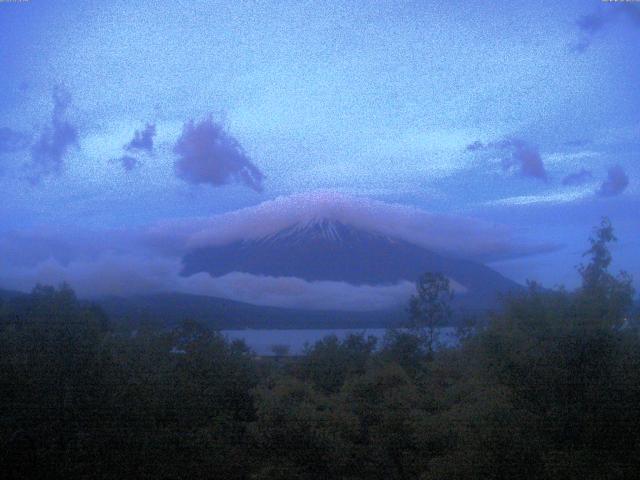 山中湖からの富士山