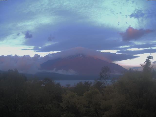 山中湖からの富士山