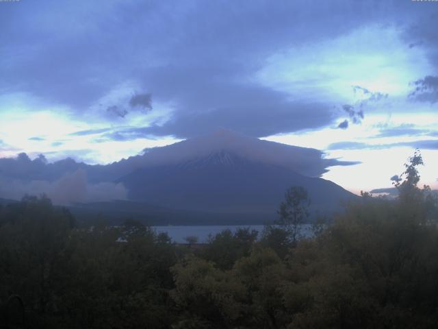 山中湖からの富士山