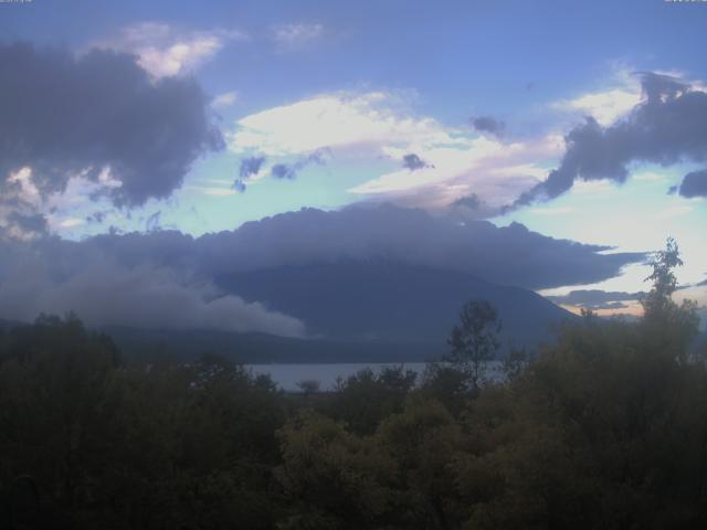 山中湖からの富士山