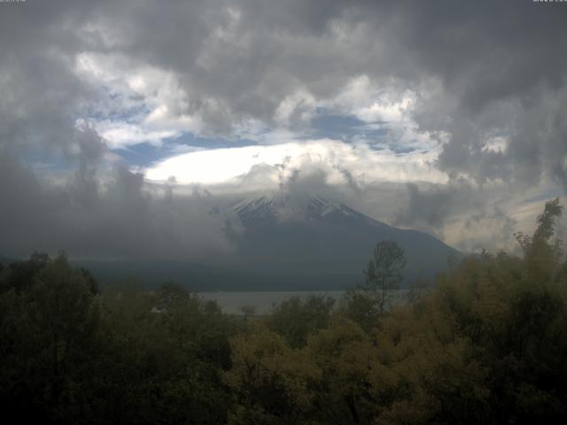 山中湖からの富士山