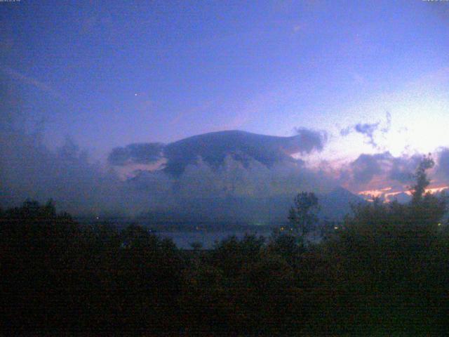 山中湖からの富士山