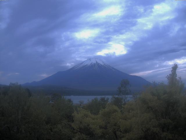山中湖からの富士山