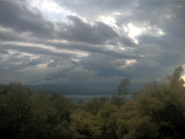 山中湖からの富士山