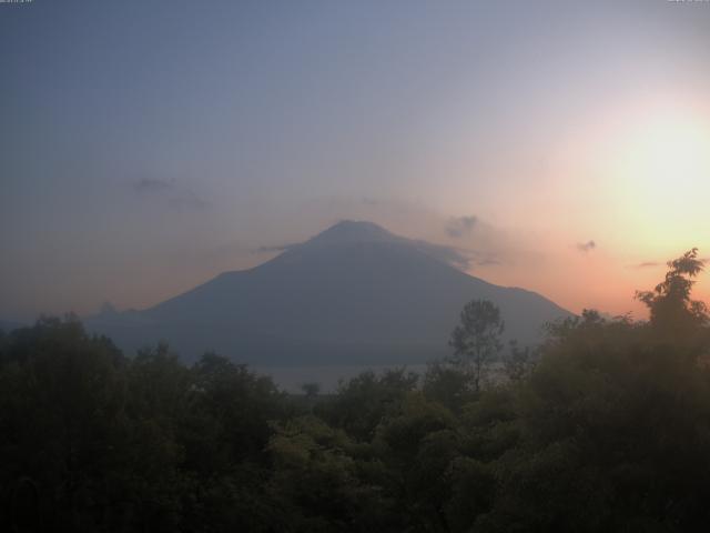 山中湖からの富士山