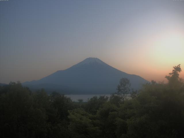 山中湖からの富士山