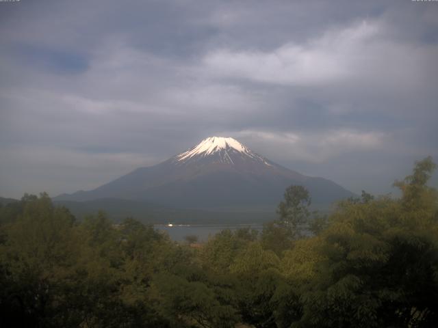 山中湖からの富士山