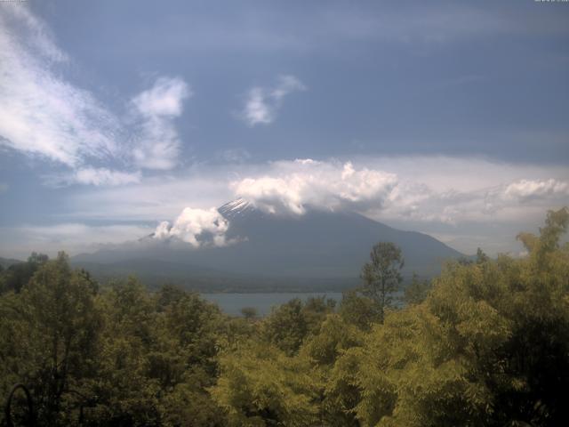 山中湖からの富士山