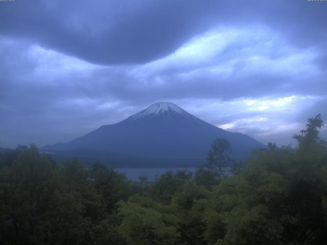 山中湖からの富士山
