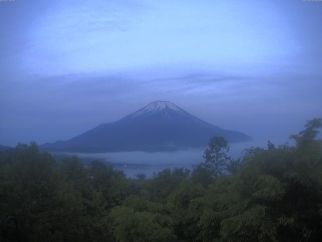 山中湖からの富士山