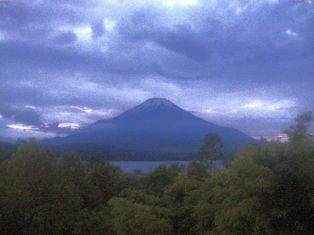 山中湖からの富士山