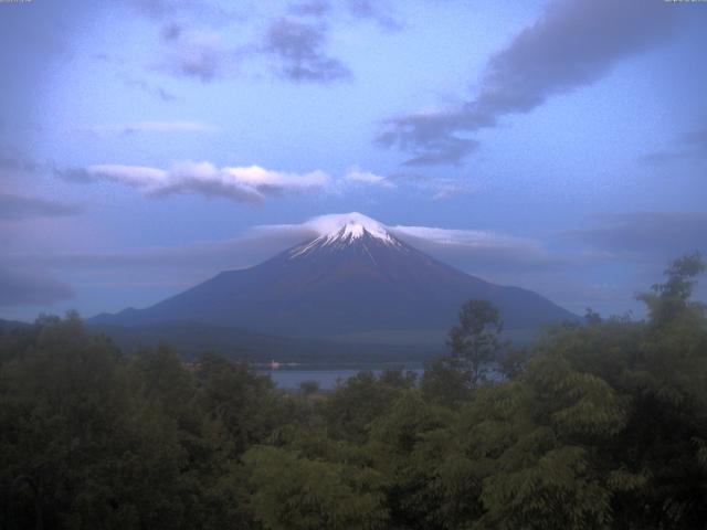 山中湖からの富士山