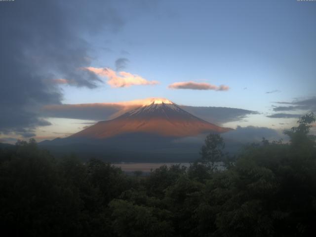 山中湖からの富士山