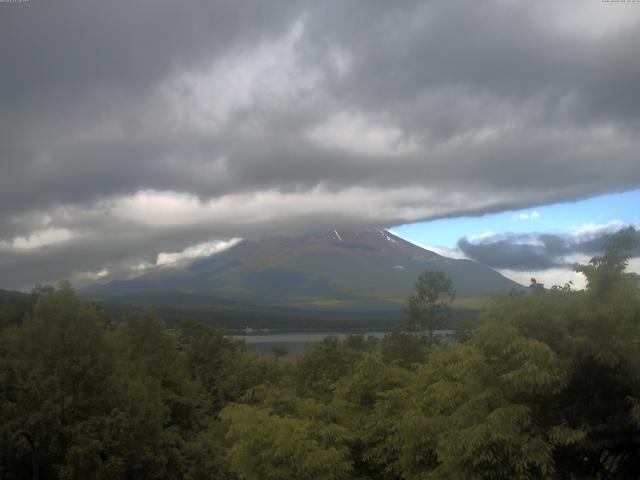 山中湖からの富士山