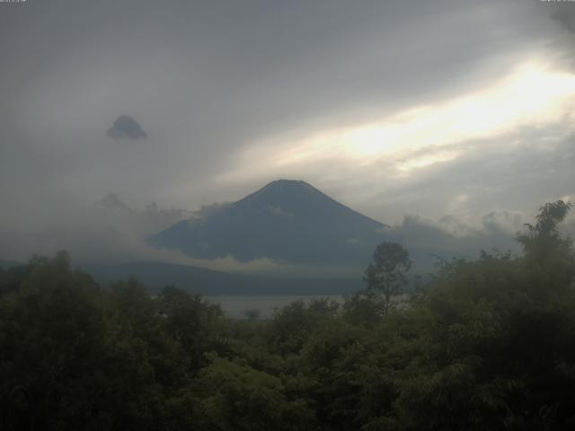 山中湖からの富士山