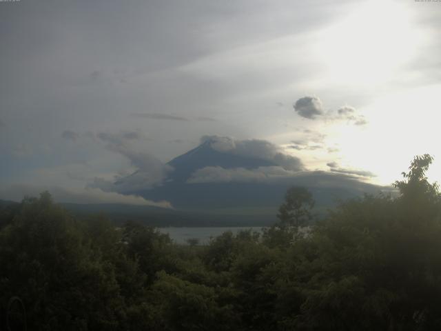 山中湖からの富士山