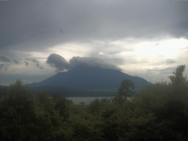 山中湖からの富士山