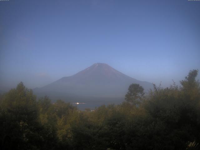 山中湖からの富士山