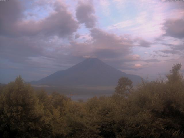 山中湖からの富士山